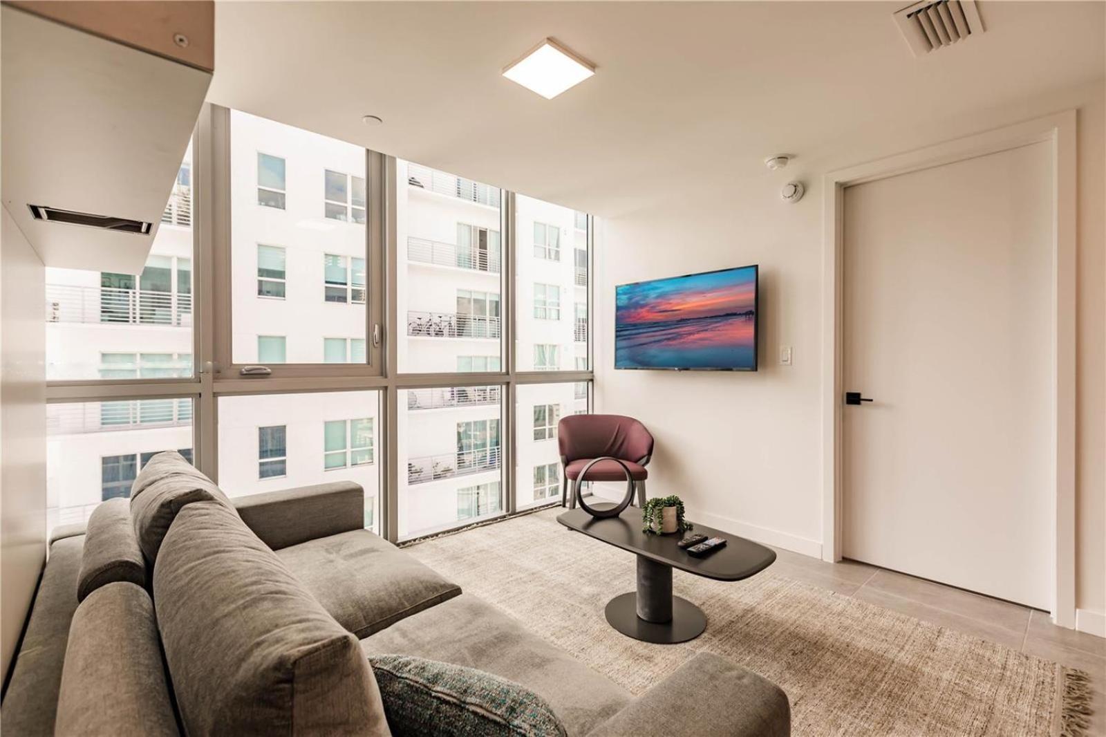 Stylish Stay In The Heart Of Miami - Walk To Bayside & Bayfront Park * Miami
